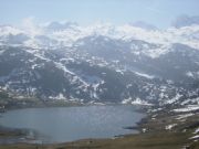 Lago Ercina con nieve